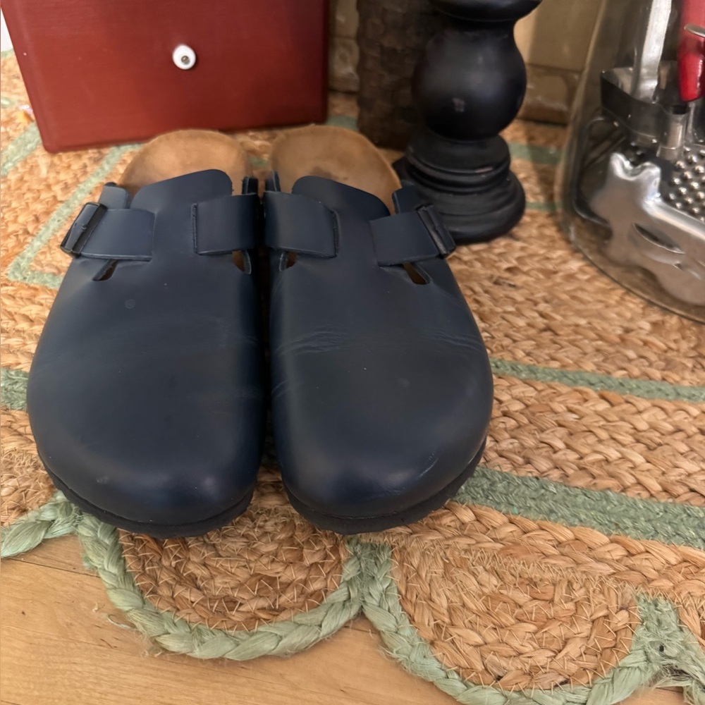 Birkenstock Boston Blue US 11/11.5 Leather Clog worn only a few times.
